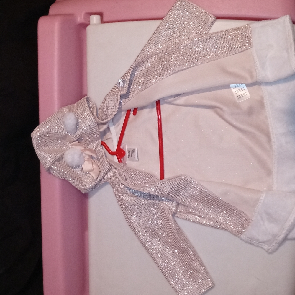 Coats, dresses - Picture 12 of 12